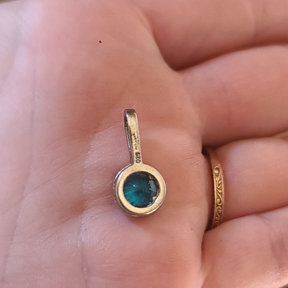 Halo Swiss Blue Topaz Pendant | Sterling Silver - Picture 2 of 2